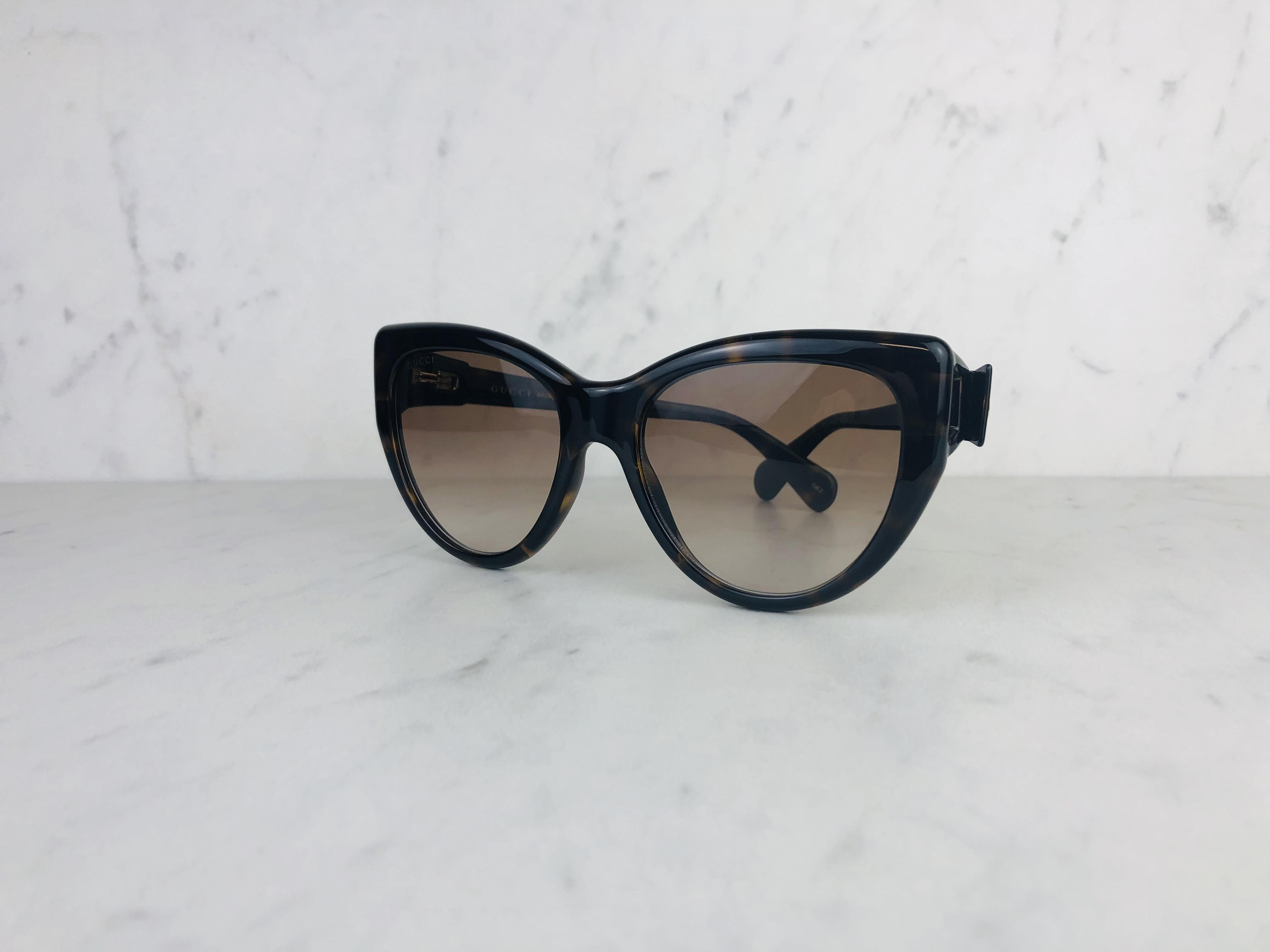 women's sunglasses tortoise color brand: Gucci, butterfly shape, non-rx able